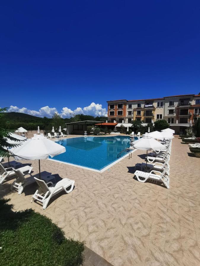 Lily Beach - Apartment 408A Sosopol Exterior foto